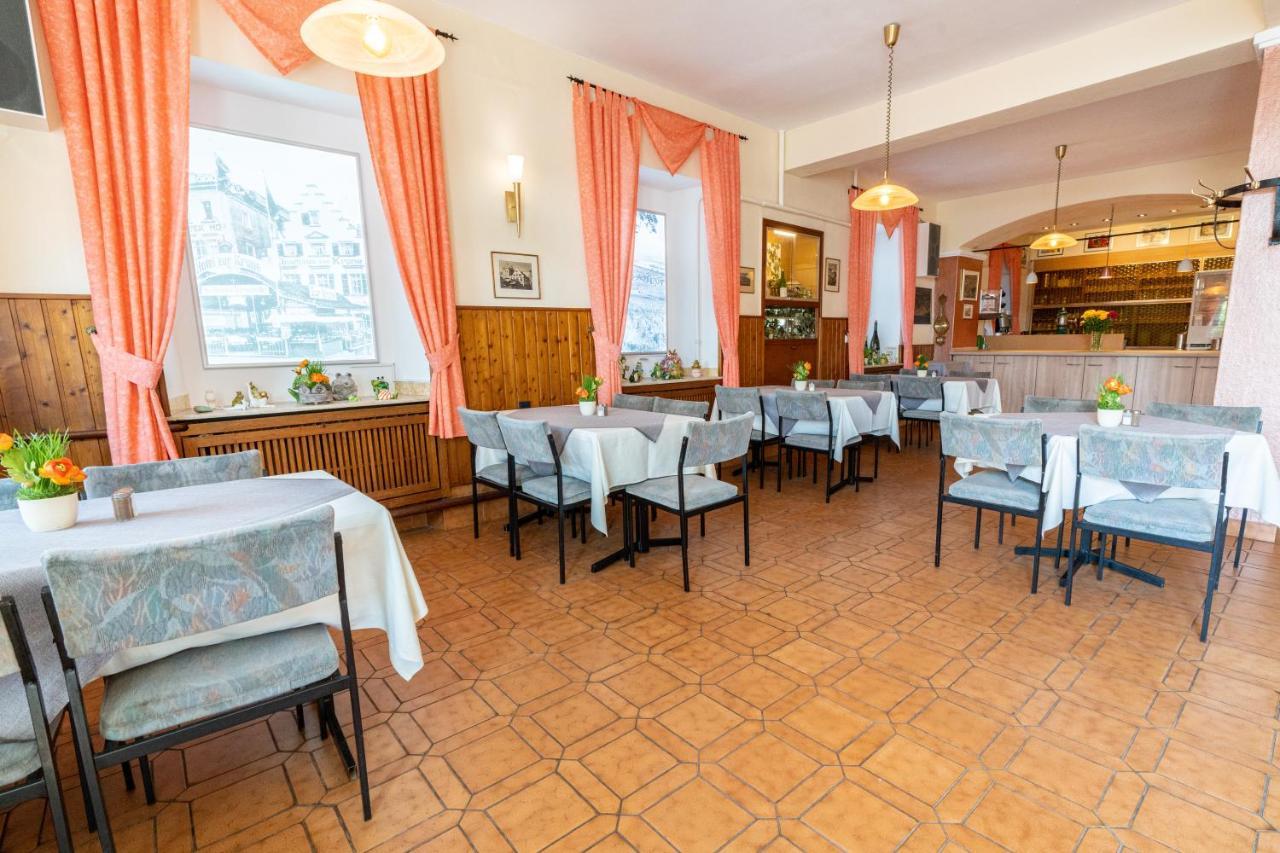 רודסהיים אם ריין Hotel Krone Ruedesheim מראה חיצוני תמונה