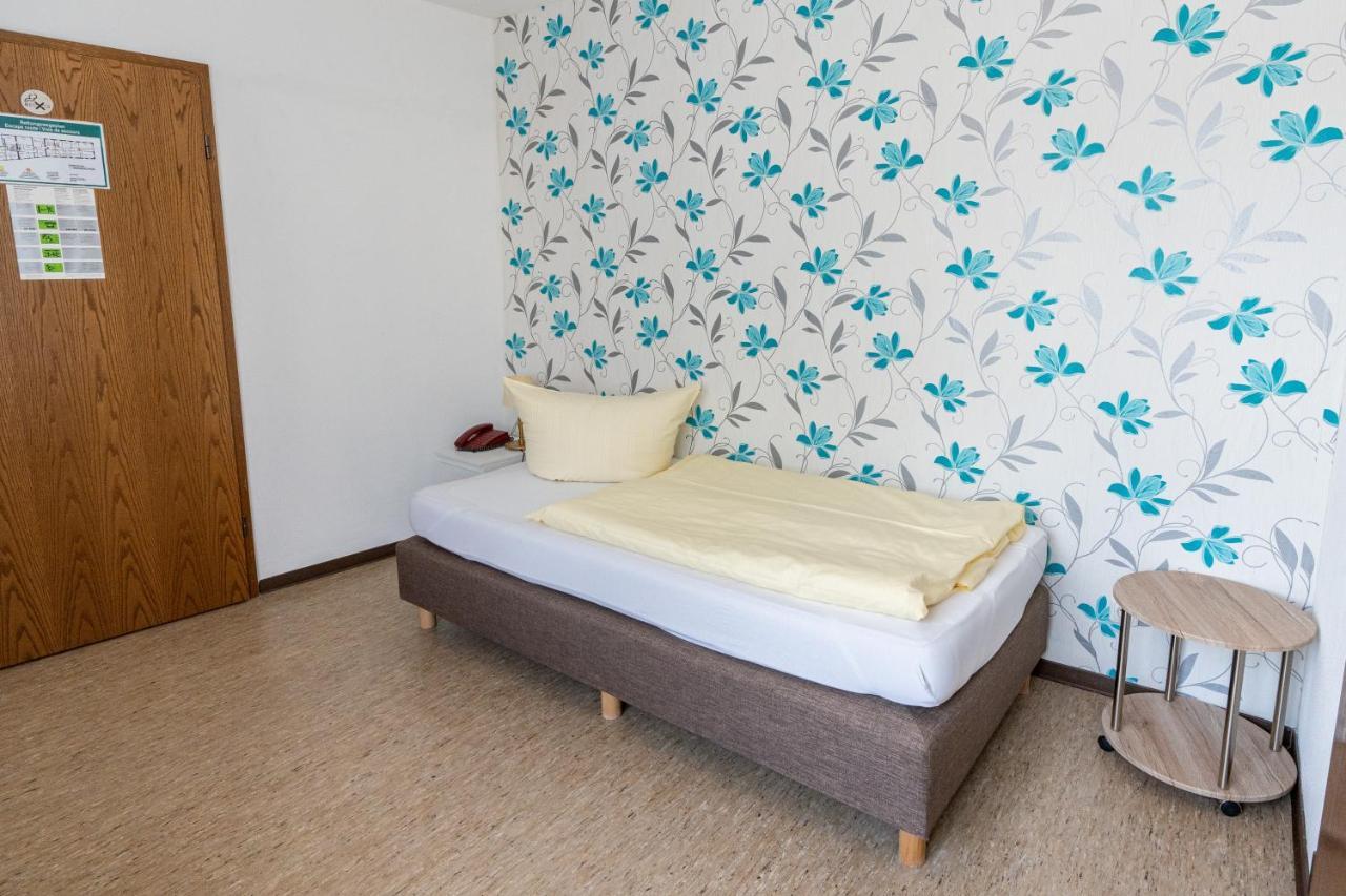 רודסהיים אם ריין Hotel Krone Ruedesheim מראה חיצוני תמונה