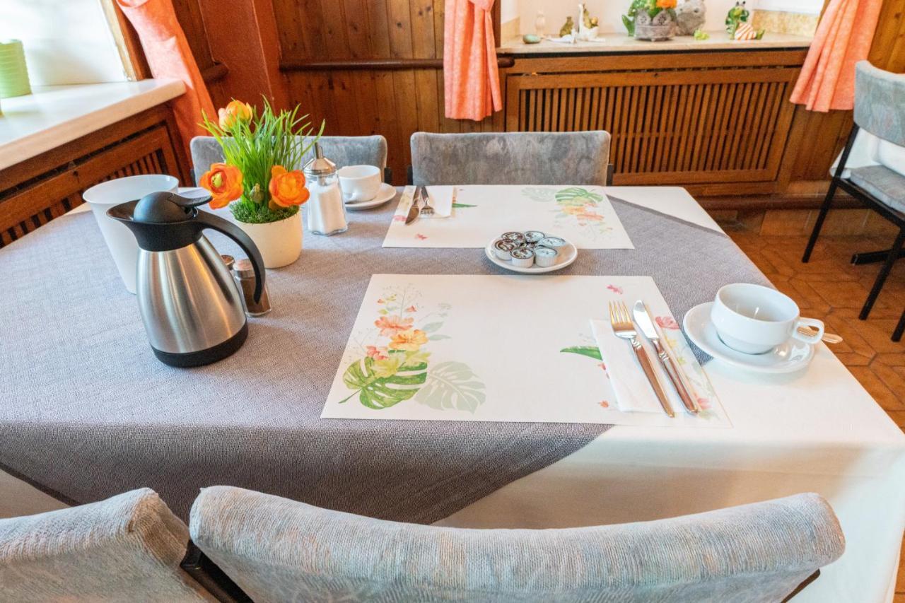 רודסהיים אם ריין Hotel Krone Ruedesheim מראה חיצוני תמונה