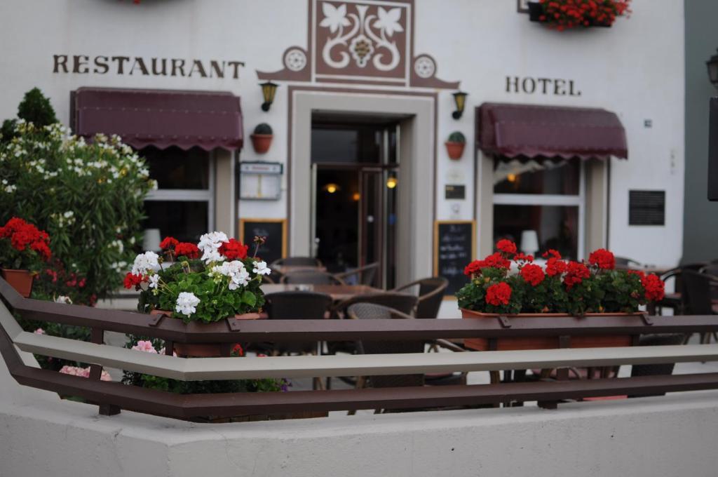 רודסהיים אם ריין Hotel Krone Ruedesheim מראה חיצוני תמונה
