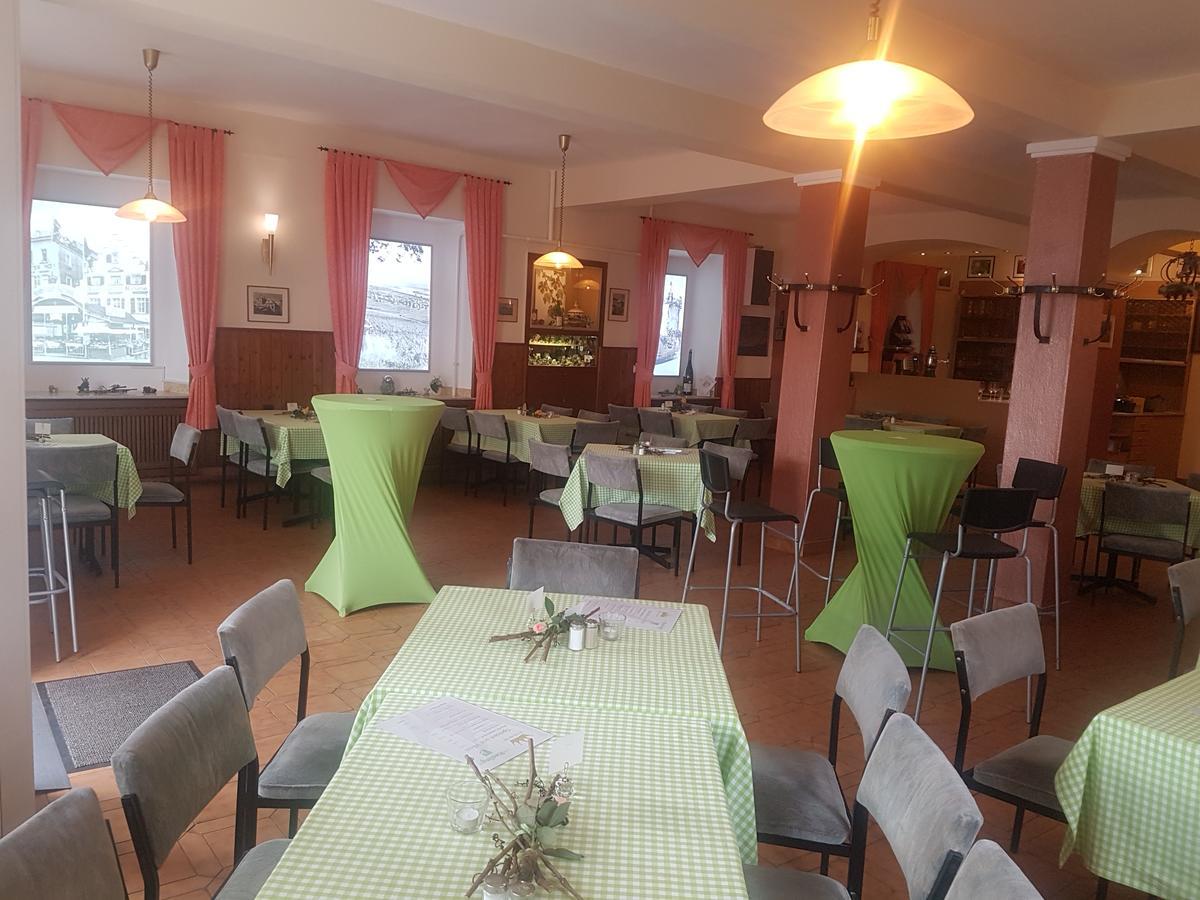 רודסהיים אם ריין Hotel Krone Ruedesheim מראה חיצוני תמונה